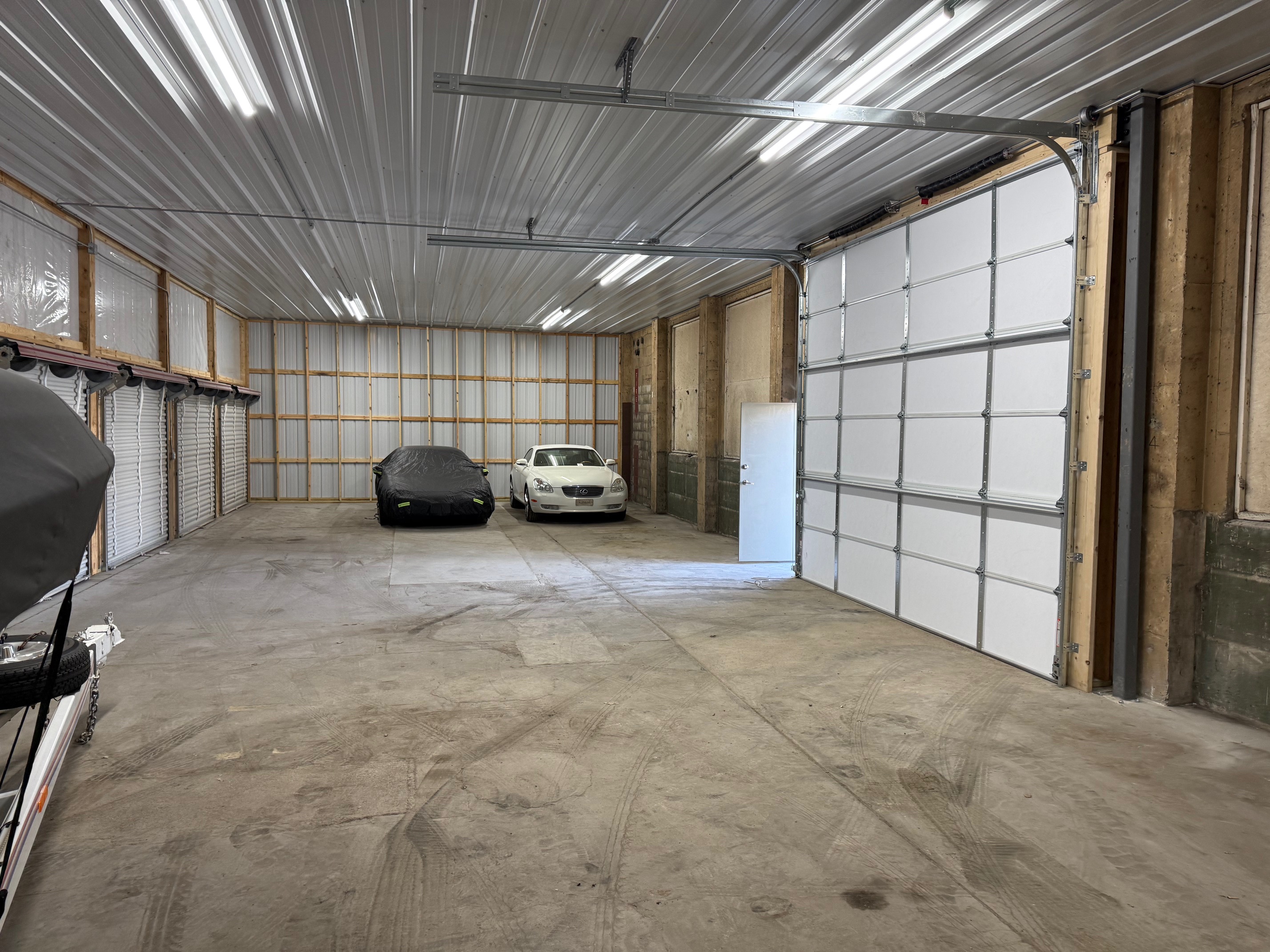 801 E Main St. - 16-23
